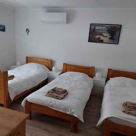 Szent Bernat Vendeghaz Apartment Veszprém Exterior foto