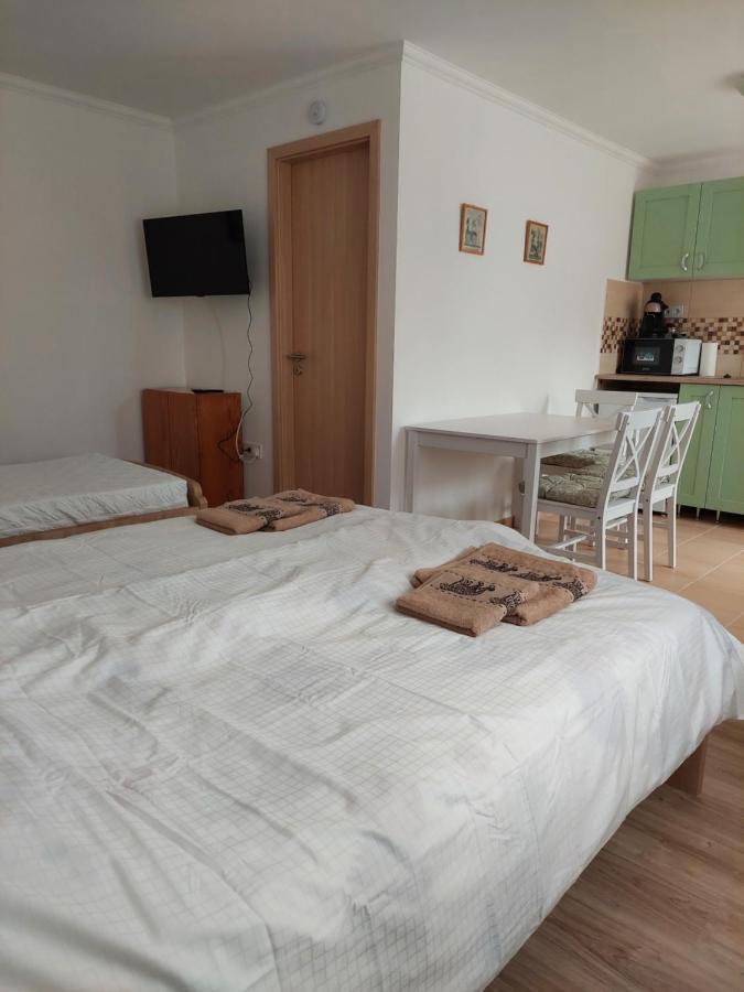 Szent Bernat Vendeghaz Apartment Veszprém Exterior foto