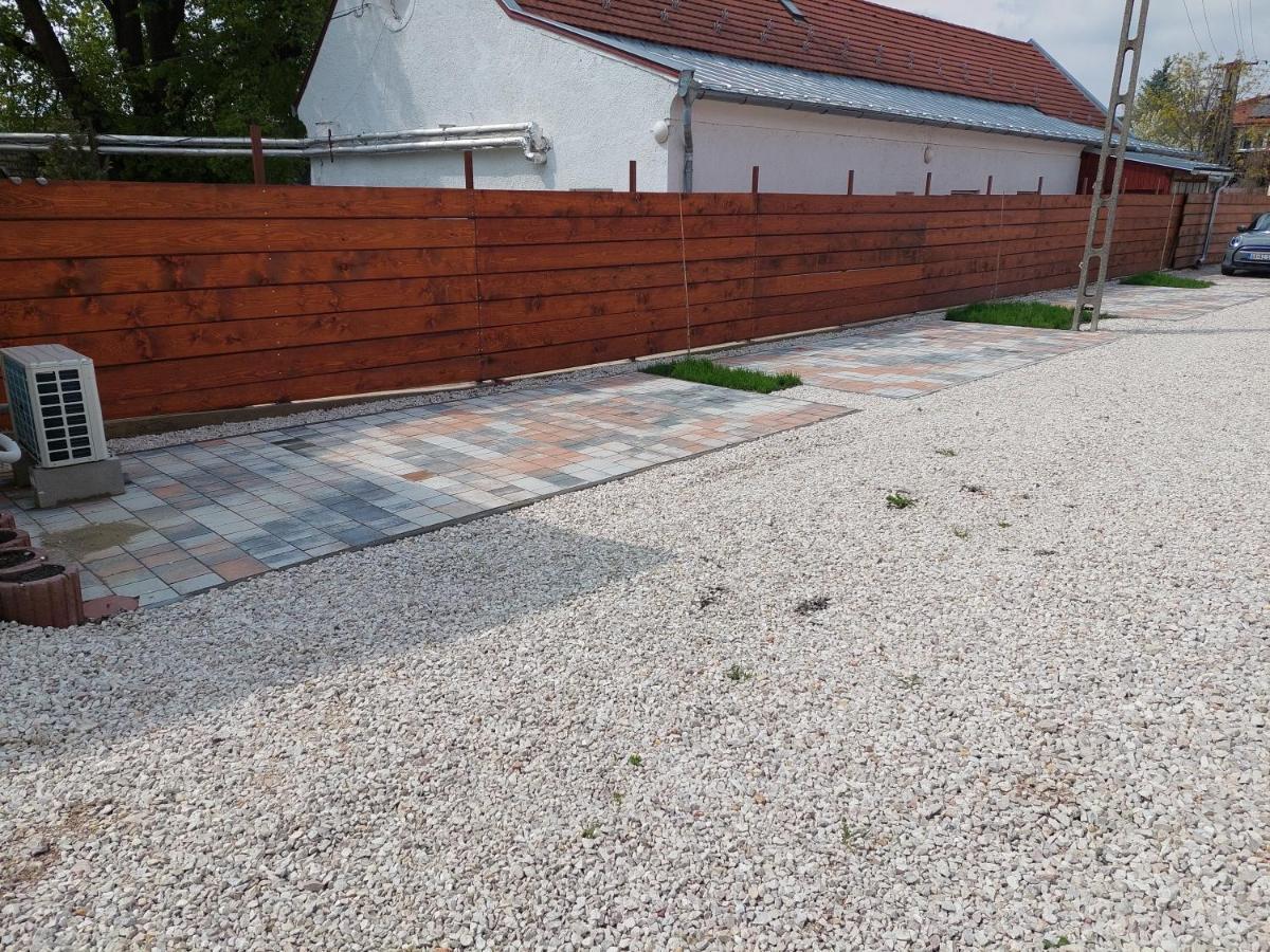 Szent Bernat Vendeghaz Apartment Veszprém Exterior foto